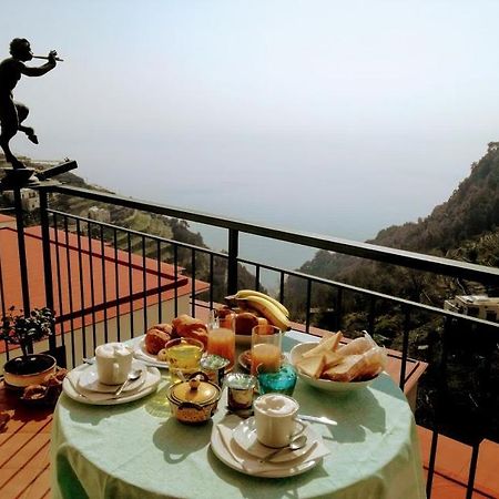 Bed and Breakfast Domus Gaia Amalfi Exteriér fotografie